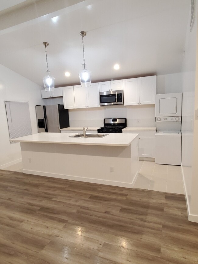 Building Photo - la PALMA bungalows