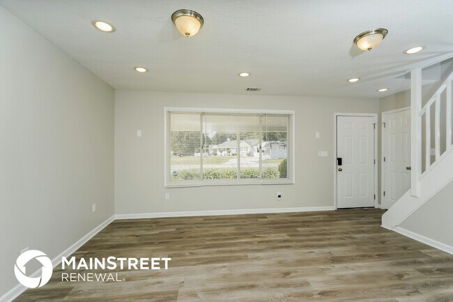 Foto del edificio - 9335 Donerail Way