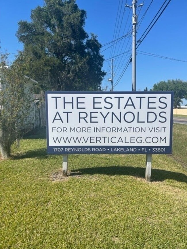 Foto del edificio - 1707 Reynolds Rd