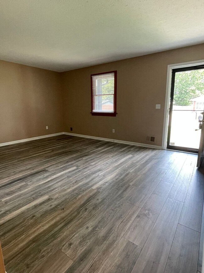 Building Photo - Welcome Home