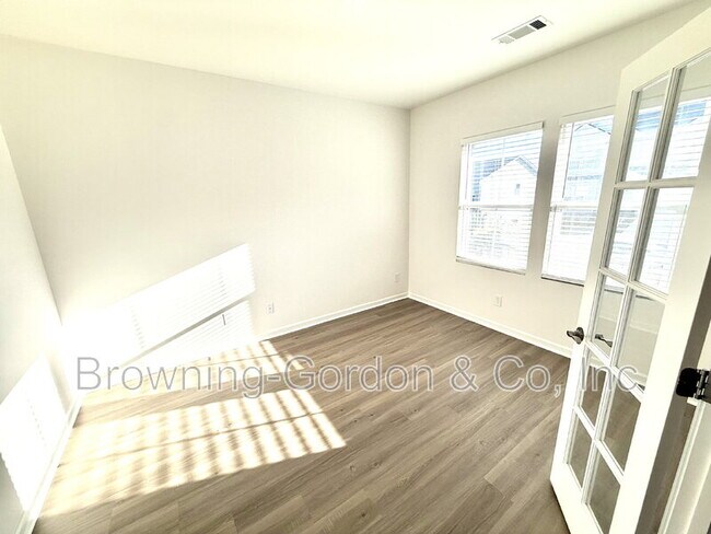 Foto del edificio - 106 Glacier Wy