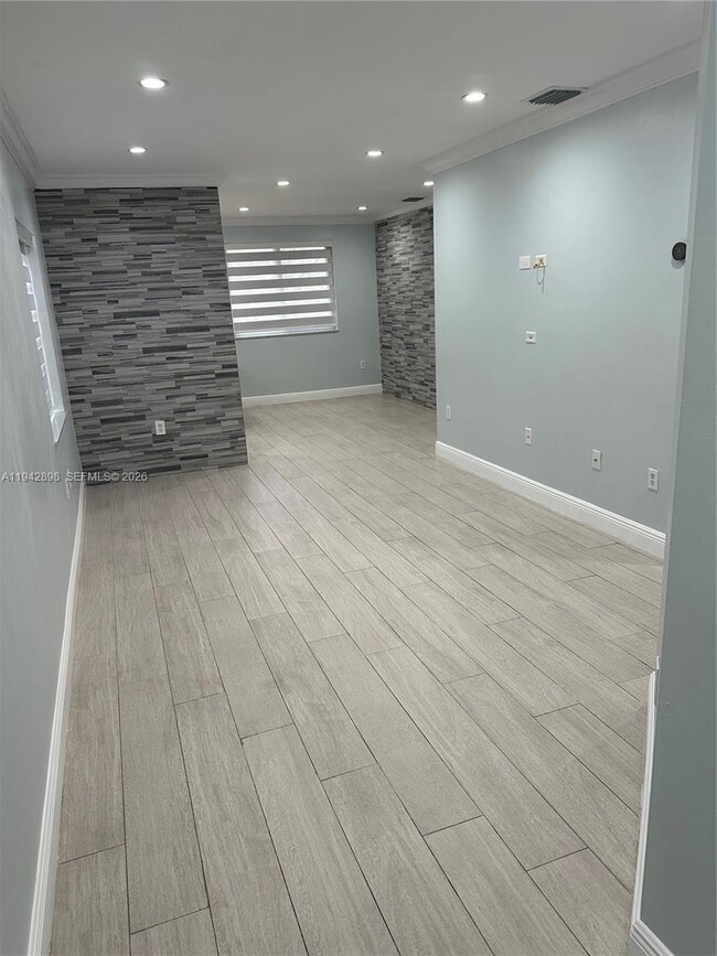 Foto del edificio - 15250 SW 134th Pl