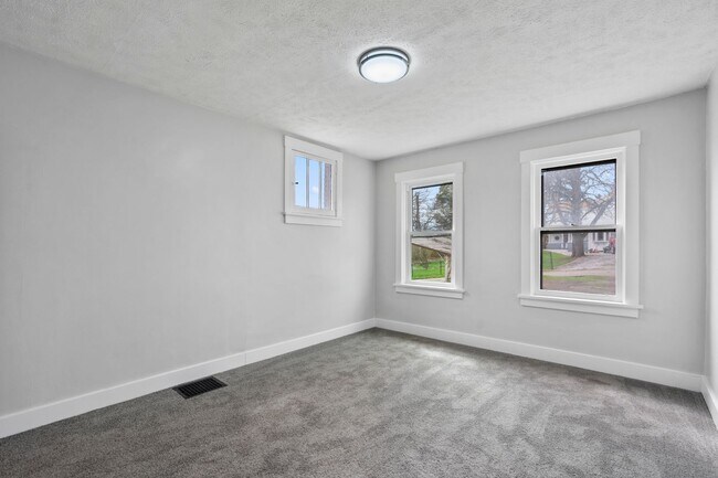 Foto del edificio - 3407 Gass Ave