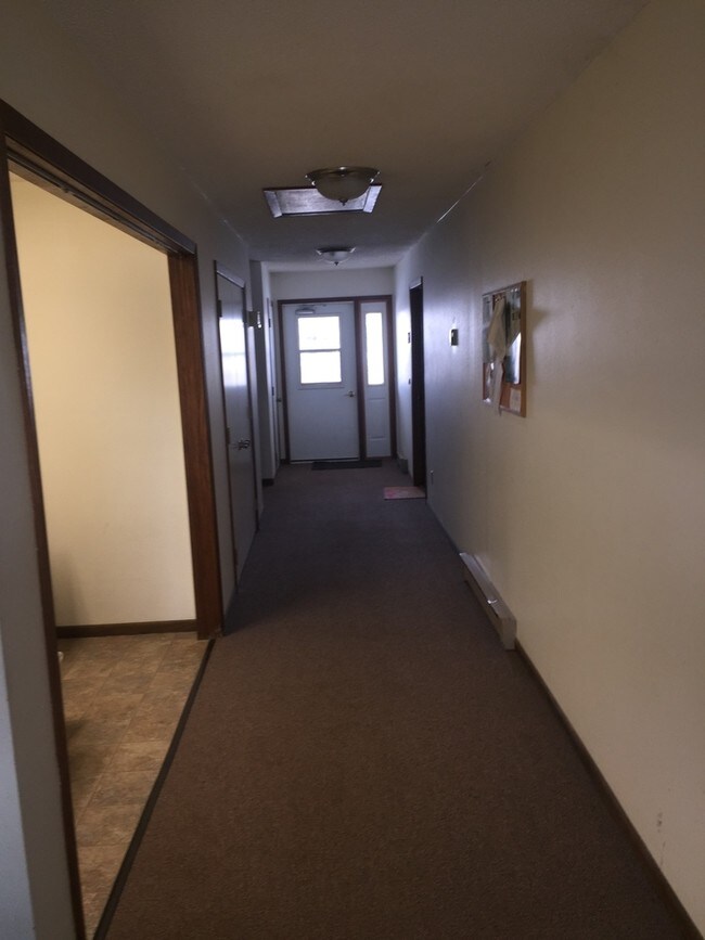 Interior Photo - Hilltop Manor IV