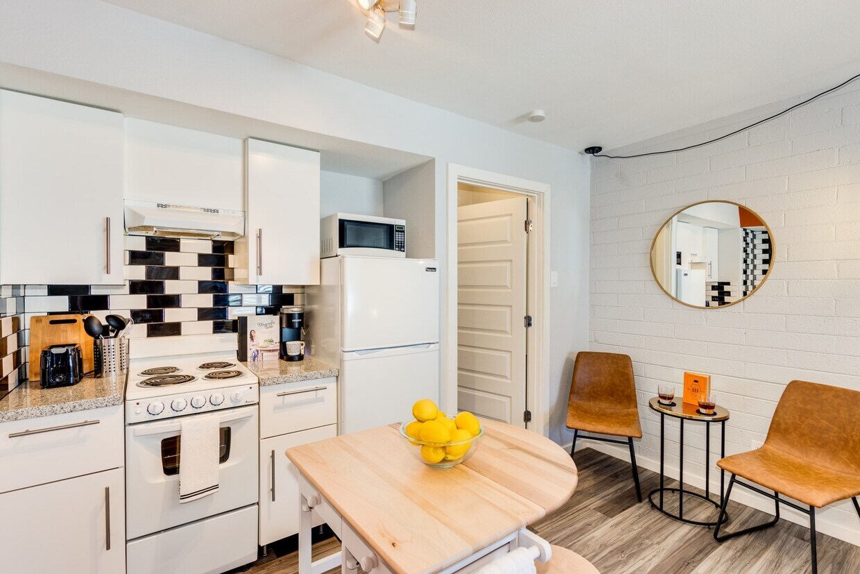 Foto principal - 1244 4th W St