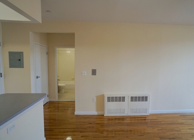 Building Photo - Stabilized One BD in Bedford Stuyvesant