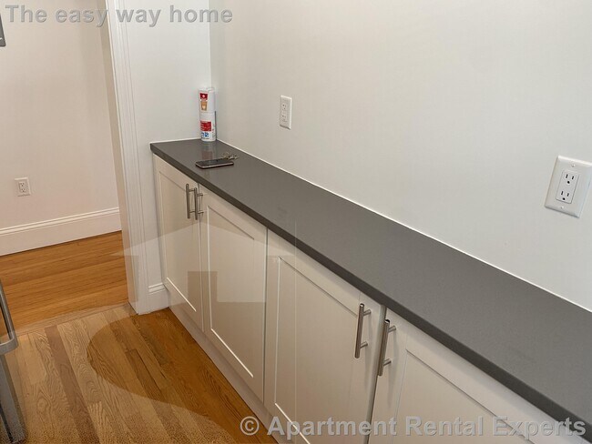 Foto del edificio - 170 Maple St