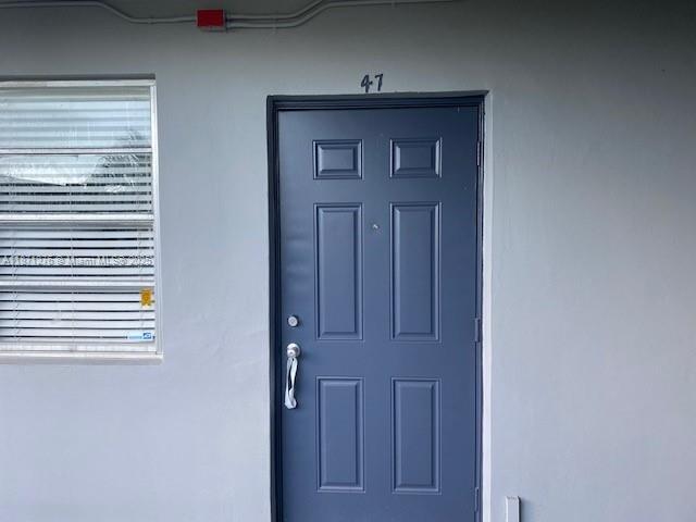 Primary Photo - 4300 SW 67th Ave