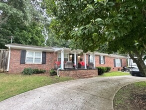 Building Photo - 212 Victory Dr