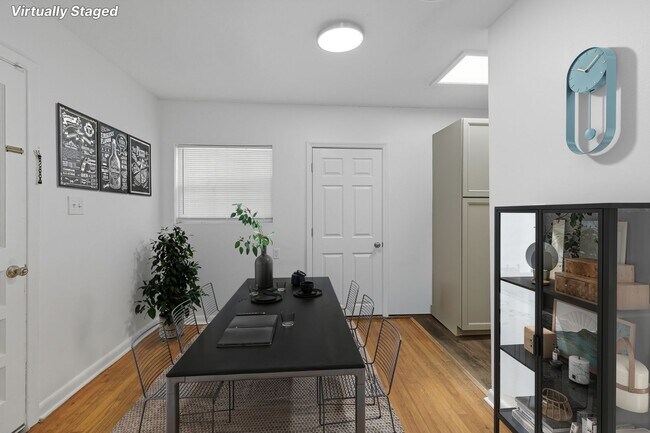 Building Photo - 1901 Dahlia Dr