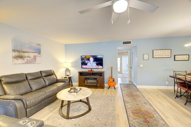 Foto del edificio - 770 High Point Blvd N