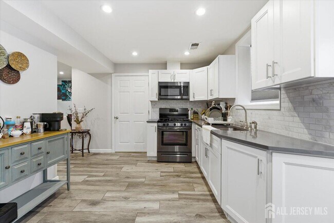 Foto del edificio - 316 Evergreen Ave