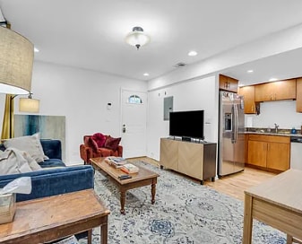 Foto del edificio - 2626 N Sawyer Ave