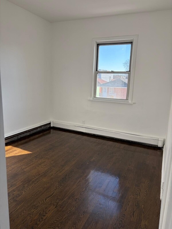 Building Photo - 21-75-2148 48th St