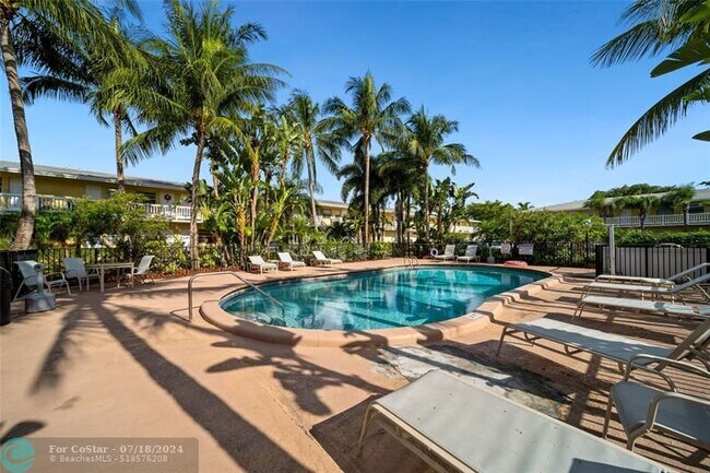 Building Photo - 4051 NE 13th Ave