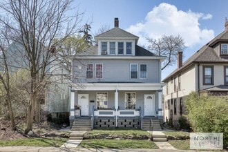 Building Photo - 135 E Norwich Ave