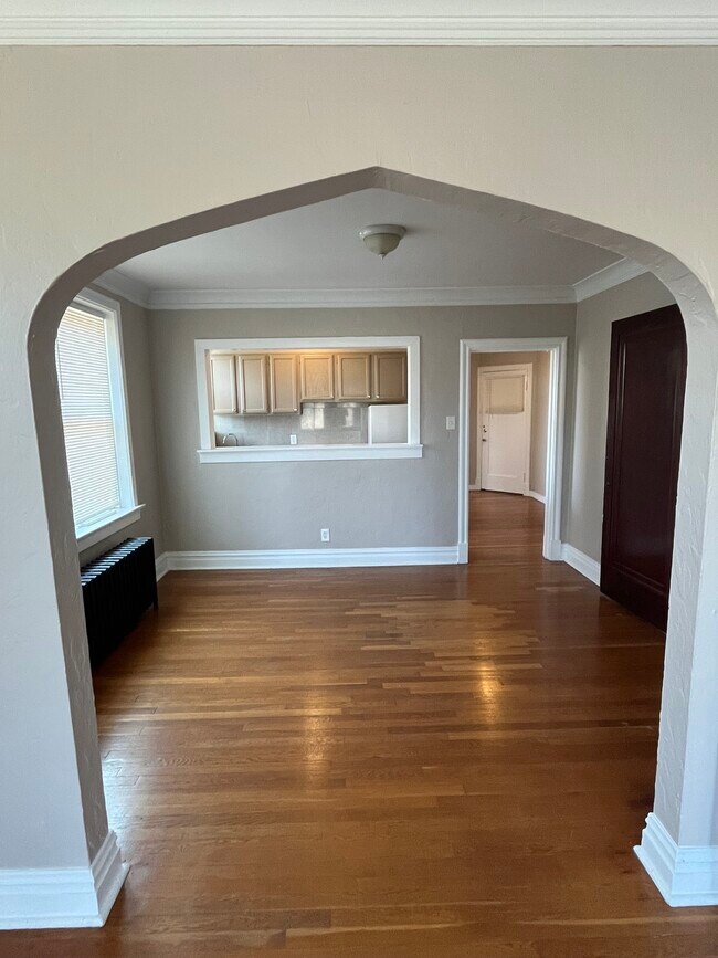 Comedor - 4930 Potomac St