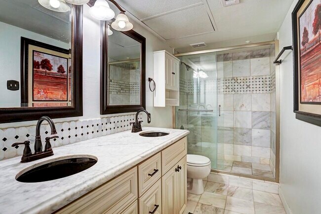 Foto del edificio - 351 N Post Oak Ln