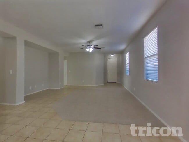 Building Photo - 39815 N Bridlewood Way