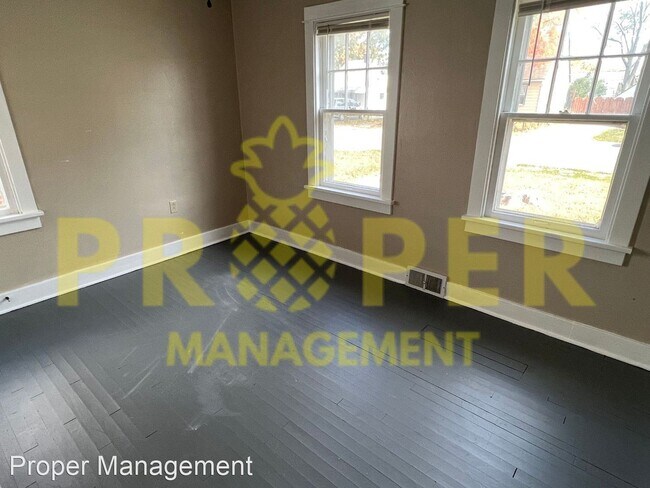 Building Photo - 2 br, 1 bath House - 9 Stafford Ave