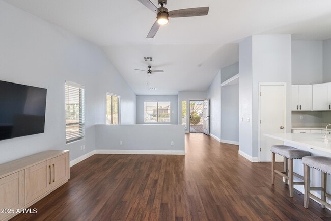 Foto del edificio - 1422 S 230th Ave