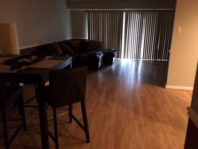 Building Photo - Beautiful 2 Bedroom  2Bath Condo Apartment...