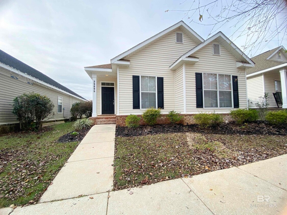 Primary Photo - 29895 St Simon St