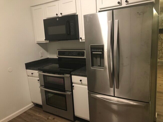 Foto del edificio - 1014 Kurze Ave