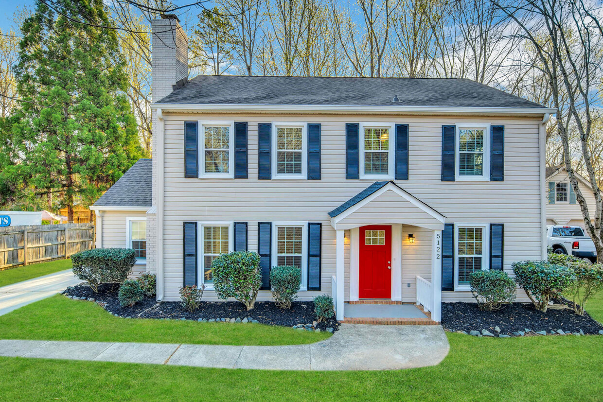 Primary Photo - 5122 Chestnut Lake Dr