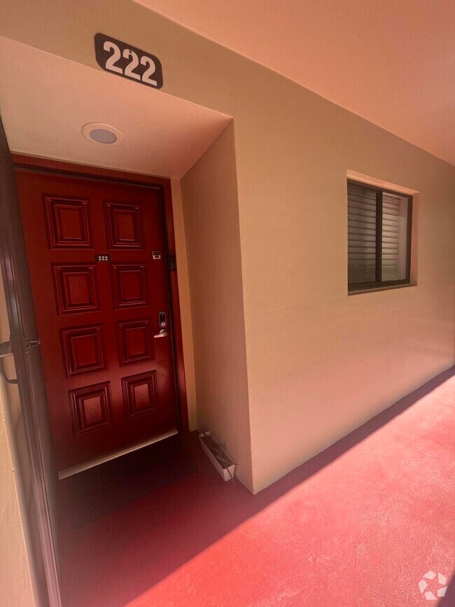 Building Photo - 5160 Las Verdes Cir