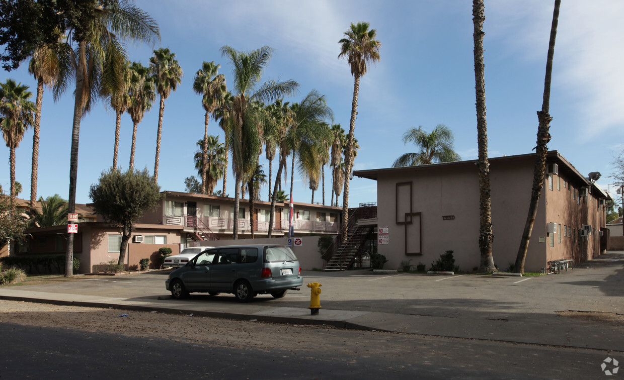 Primary Photo - Vernon Apartments