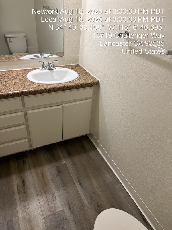 Building Photo - 43711 Challenger Way