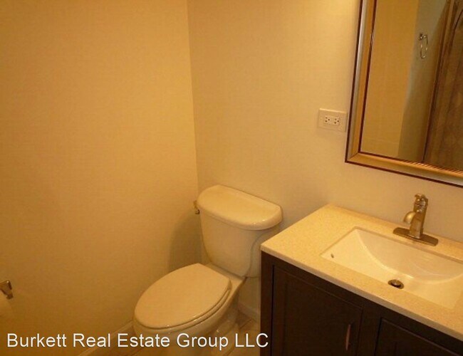 Building Photo - 3 br, 2 bath House - 918 Papaya St