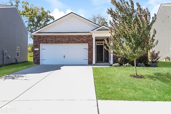 Foto del edificio - 2216 Carefree Ln