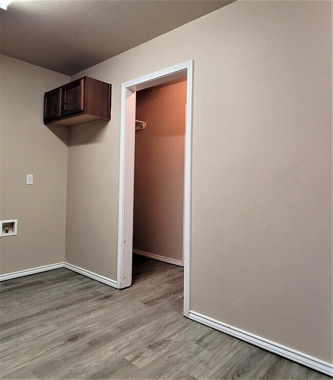 Foto del edificio - 105 E 74th St