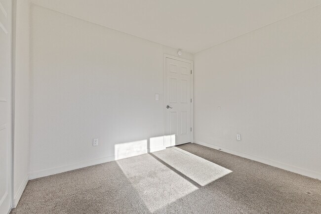 Foto del edificio - Crofton Apartments