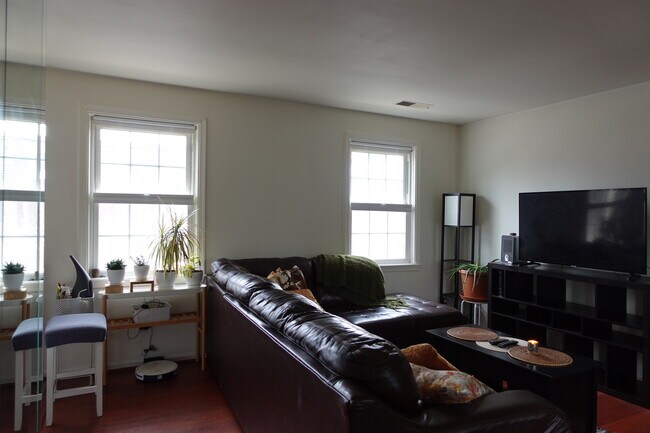Foto del edificio - 2001 Fort Davis St SE