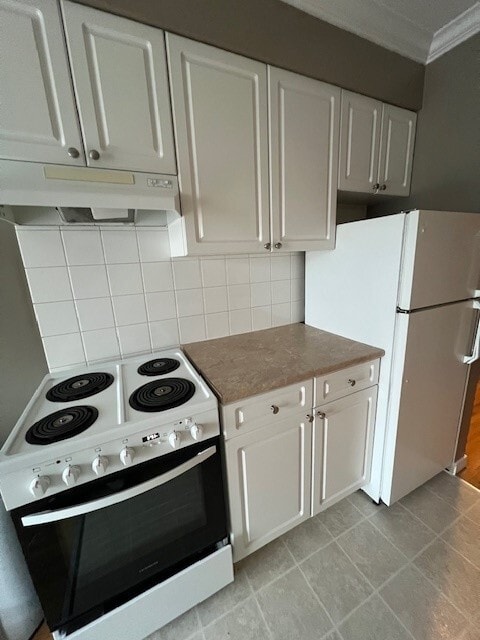 Building Photo - Large 1 Bed 1 Bath Top Floor