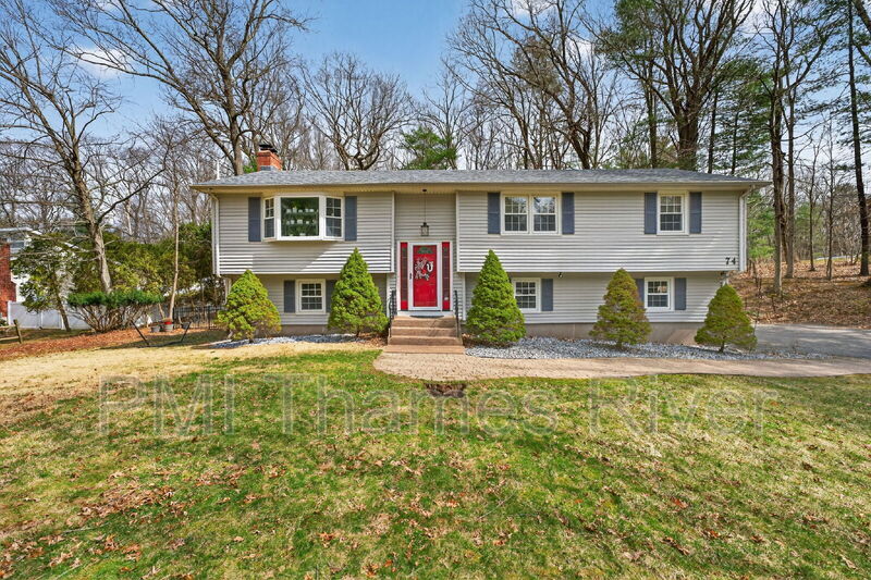 Photo - 74 Hurlburt St