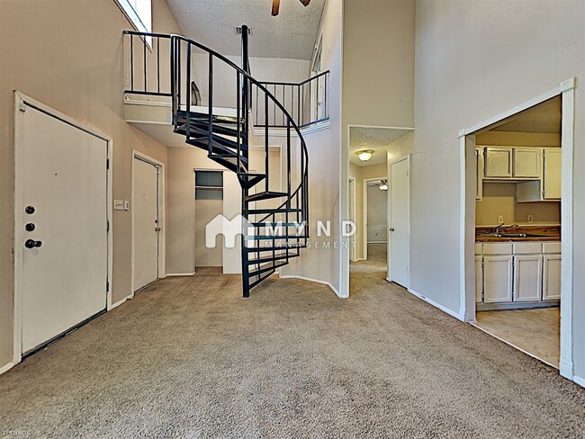 Building Photo - 3 br, 2 bath House - 7002 Foxbrook Dr