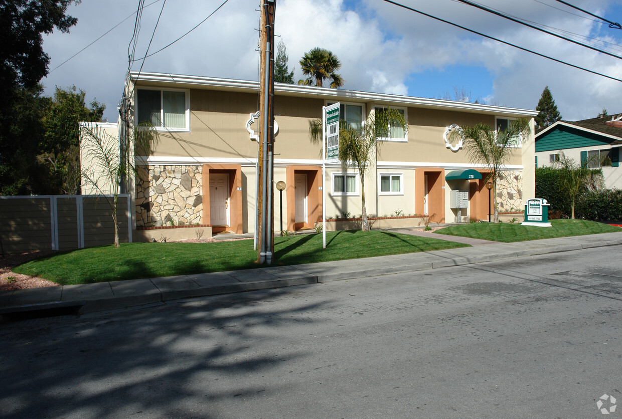 Building Photo - Brookdale Apartments