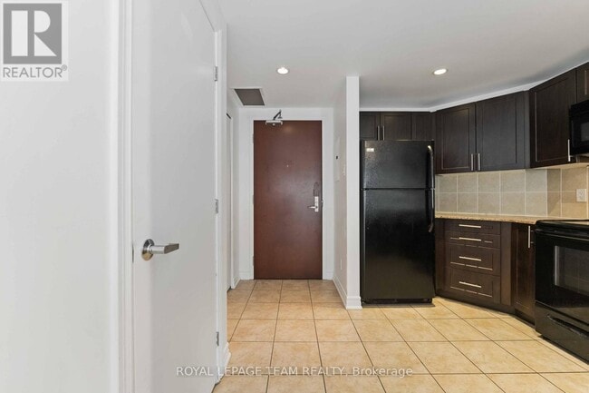 Building Photo - 234 Rideau St
