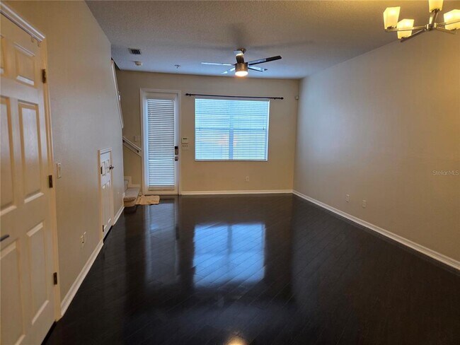 Building Photo - 14239 Avenue of the Groves