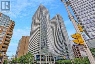 Building Photo - 37 Grosvenor St