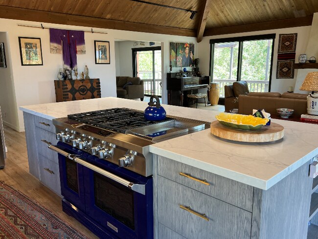 Foto del edificio - 3662 Lovall Valley Rd