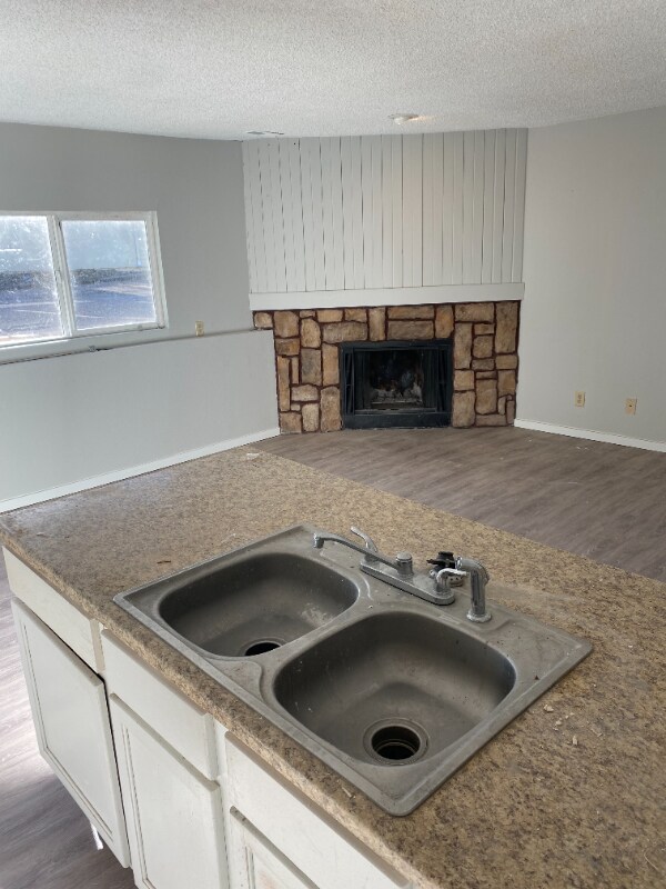 Building Photo - 349 Gahart Dr