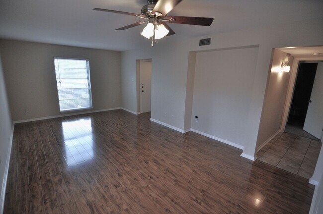 Foto del edificio - Beautiful Austin condo in amazing location!