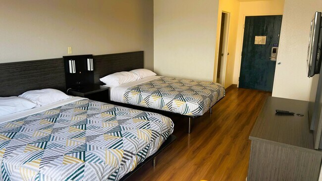 Foto del edificio - Motel 6- East Side