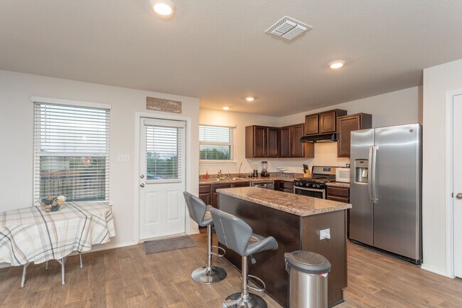 Photo - 8234 Blue Canal House