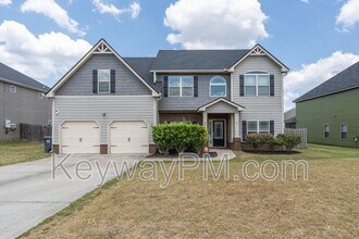 Building Photo - 5007 Vine Ln